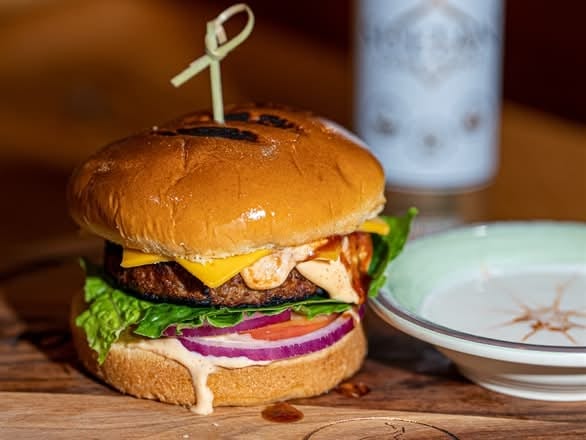 PERI PERI BEYOND ® BURGER.